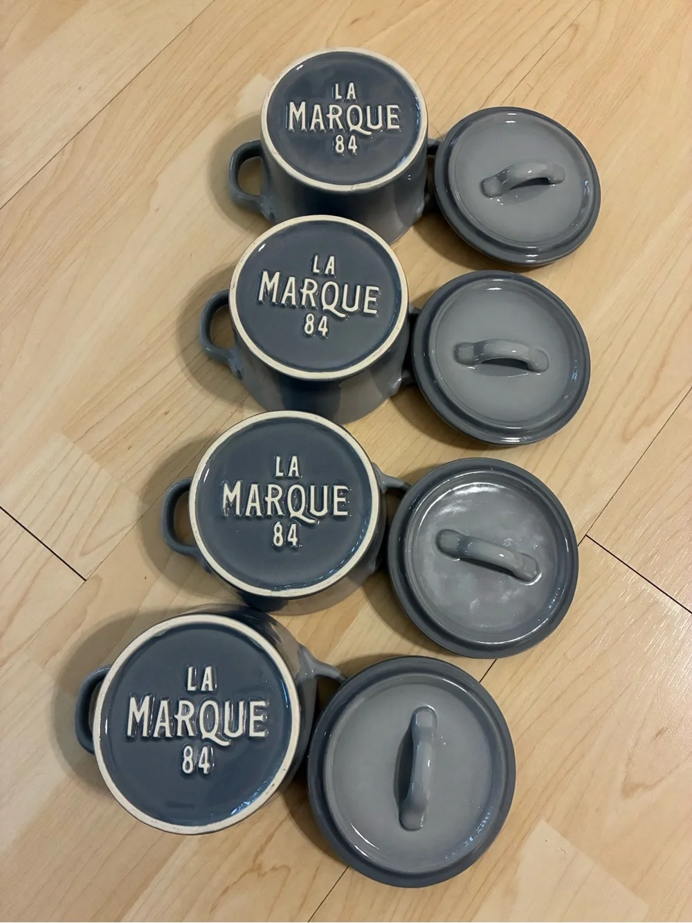 LA MARQUE 84 Set of 4 Gray Ceramic Lidded Bowls w/ Handles Round 5 in